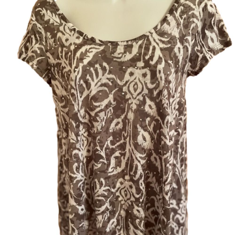 INC BLINGY top short sleeved size S.